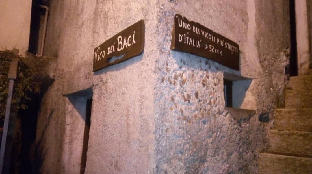 Monolocale Nel Centro Storico Bed & Breakfast Aieta Luaran gambar