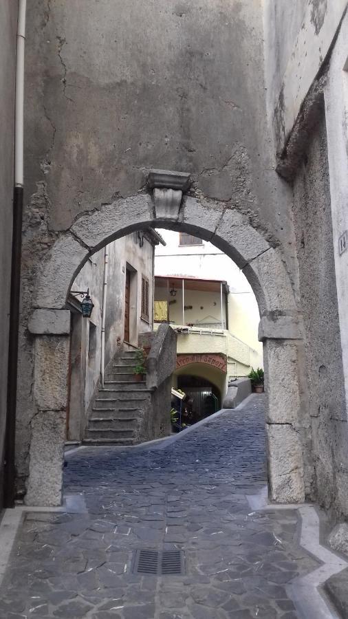 Monolocale Nel Centro Storico Bed & Breakfast Aieta Luaran gambar